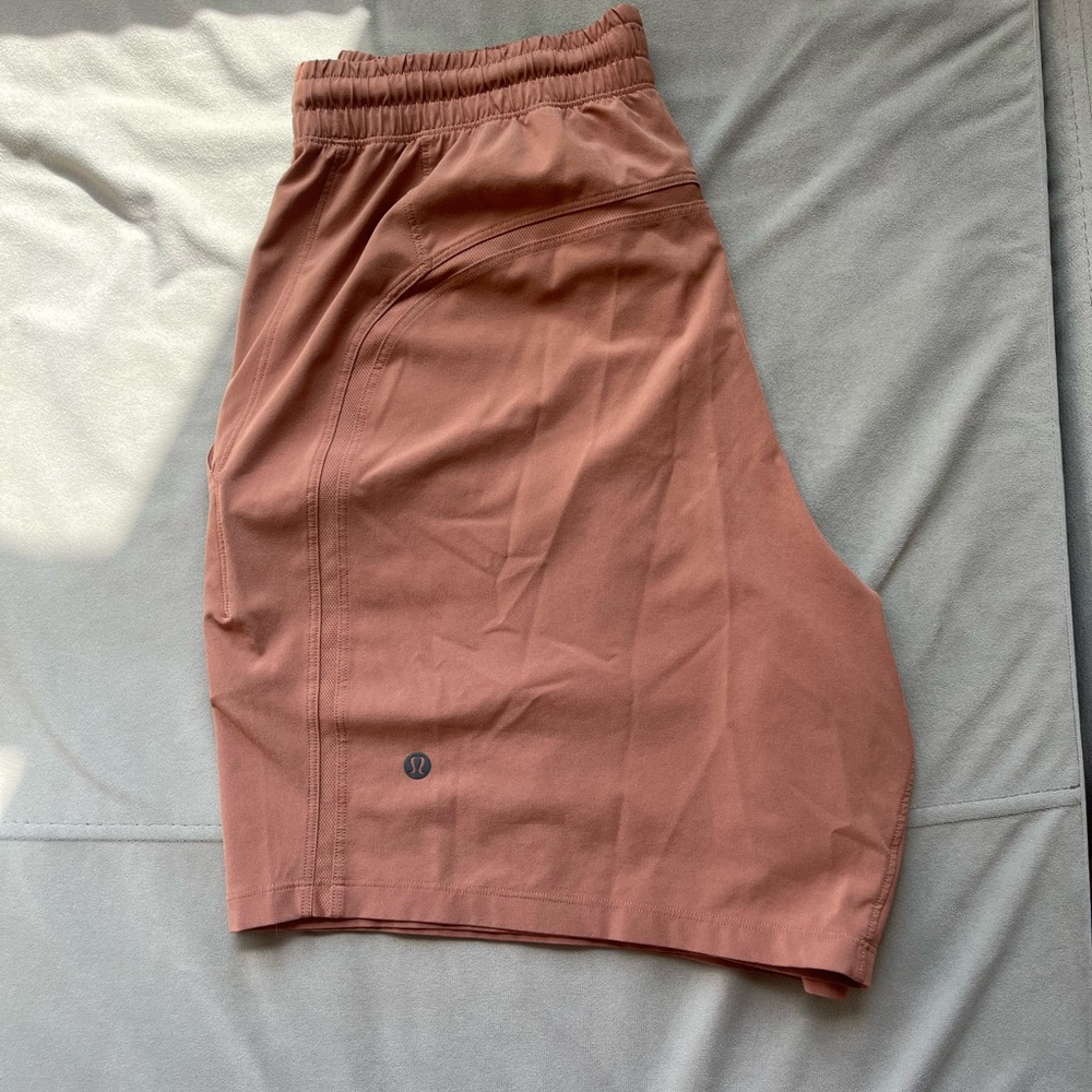 Lululemon Mens Medium Short - 7” - Linerless